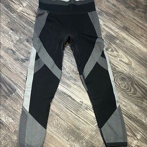 Pink Victoria’s Secret leggings